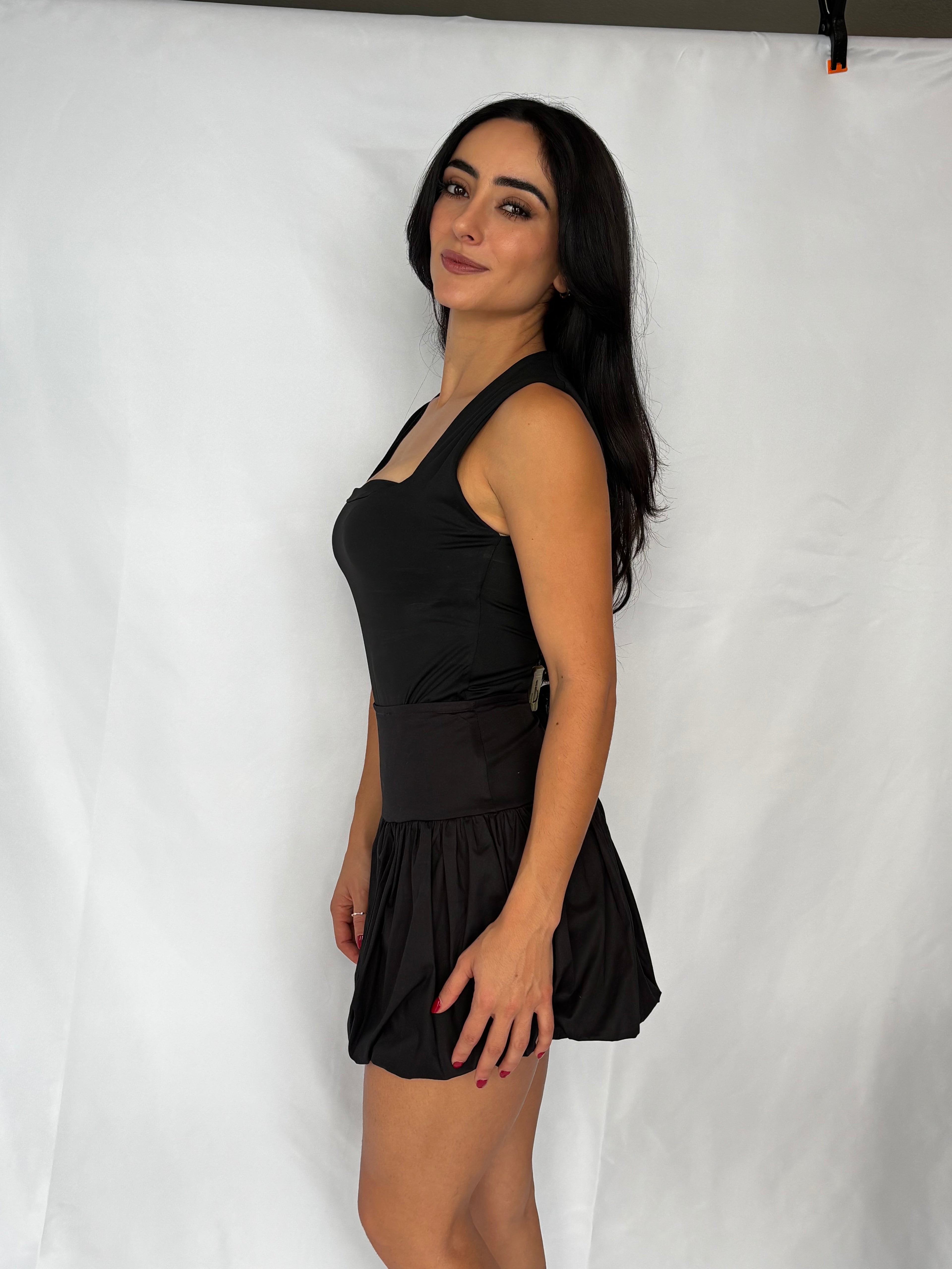 Falda globo negra